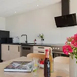 Yari - 50m From The Sea By Interhome Apartman