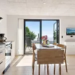 Yari - 50m From The Sea By Interhome *